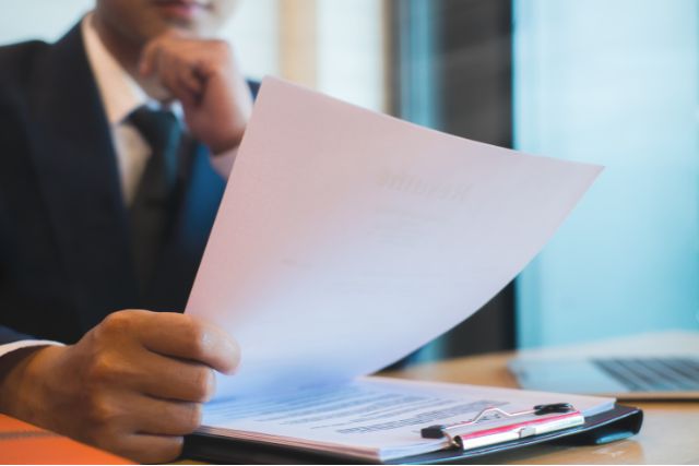 Managing board documents online with BoardSite.